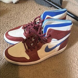 Nike High-Top Sneakers in Maroon and Blue